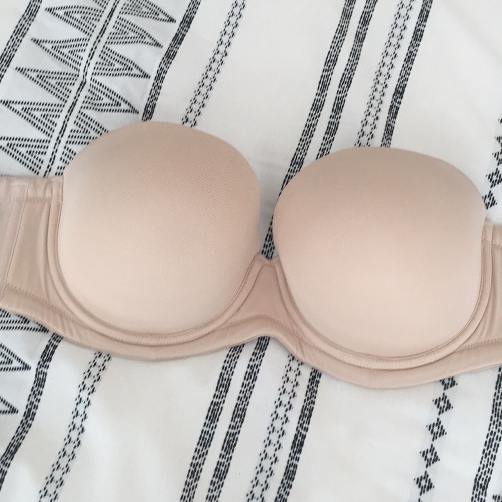 Wacoal nude strapless bra 32DD